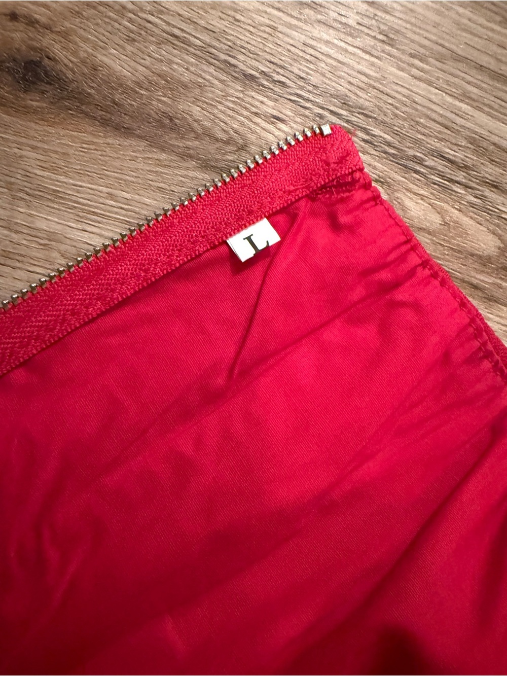 Red Ruched Bandeau Top - Picture 3 of 3